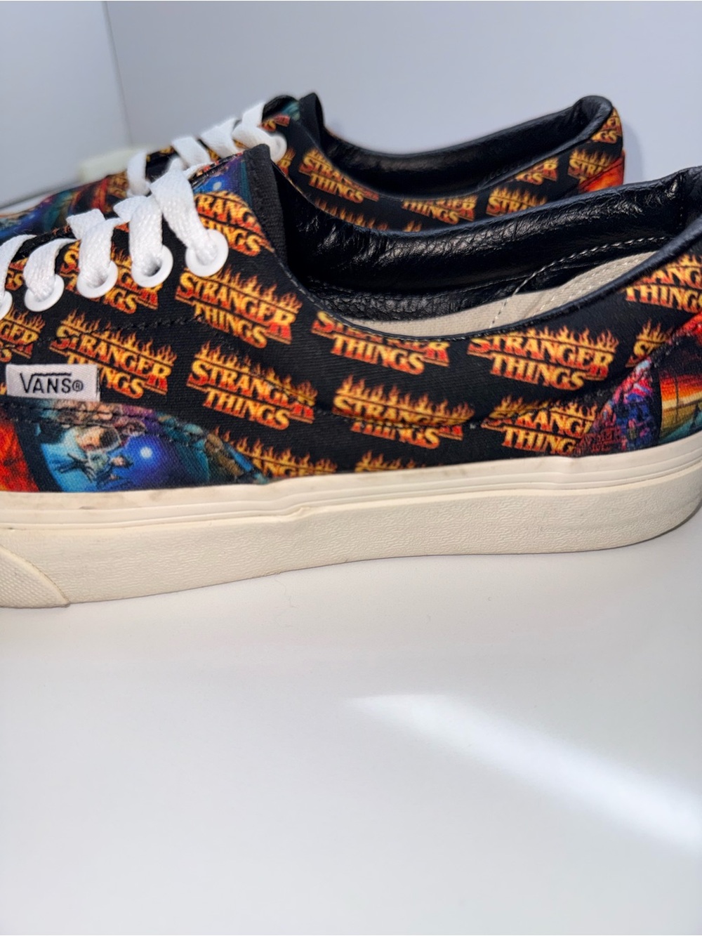 🖤 Vans Customs x Stranger Things Era/Authentic Sneakers – Men’s 7/ Women’s 8.5 - Picture 2 of 8